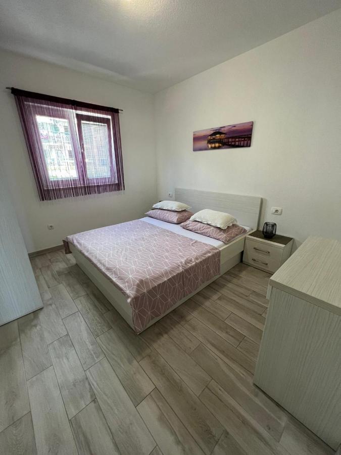 Apartments Villa Nova With Pool Μακάρσκα Εξωτερικό φωτογραφία