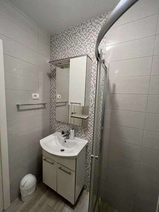 Apartments Villa Nova With Pool Μακάρσκα Εξωτερικό φωτογραφία