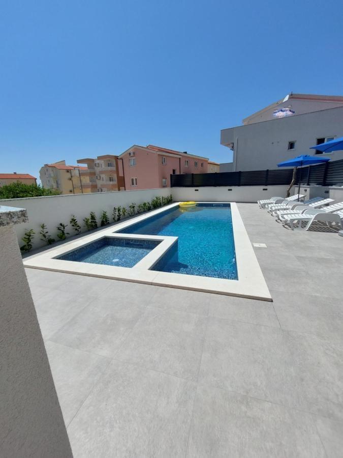 Apartments Villa Nova With Pool Μακάρσκα Εξωτερικό φωτογραφία